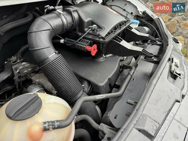 Белый Мерседес Sprinter, объемом двигателя 2.2 л и пробегом 304 тыс. км за 19300 $, фото 60 на Automoto.ua