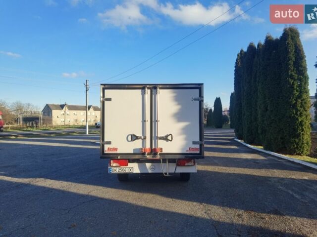Белый Мерседес Sprinter, объемом двигателя 3 л и пробегом 348 тыс. км за 21999 $, фото 7 на Automoto.ua