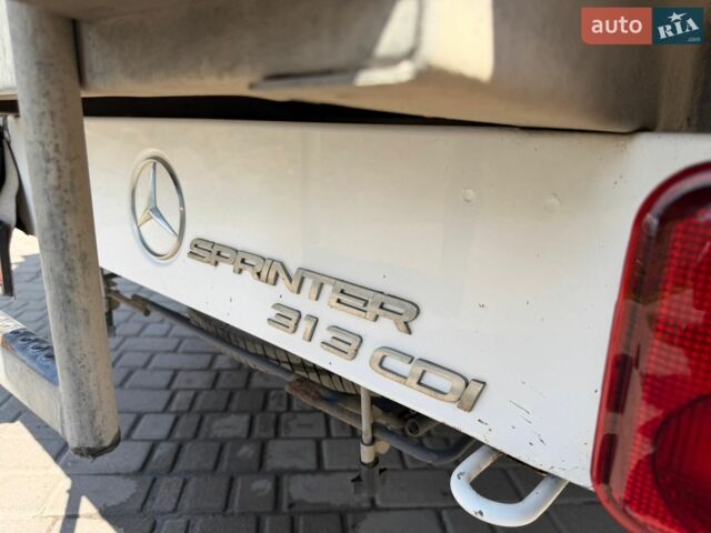 Белый Мерседес Sprinter, объемом двигателя 2.2 л и пробегом 247 тыс. км за 17000 $, фото 19 на Automoto.ua