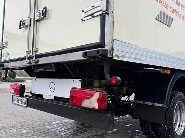 Белый Мерседес Sprinter, объемом двигателя 3 л и пробегом 300 тыс. км за 27000 $, фото 4 на Automoto.ua