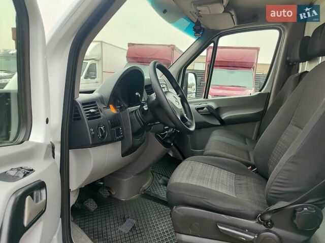 Білий Мерседес Sprinter, об'ємом двигуна 2.1 л та пробігом 290 тис. км за 23900 $, фото 19 на Automoto.ua