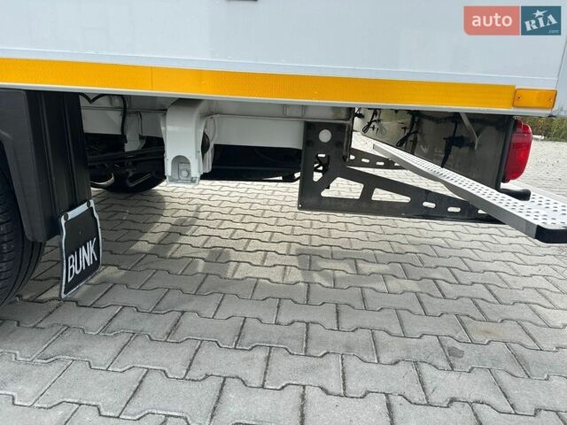 Белый Мерседес Sprinter, объемом двигателя 2.2 л и пробегом 298 тыс. км за 22000 $, фото 14 на Automoto.ua