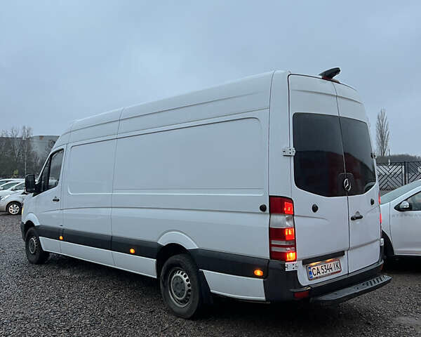 Белый Мерседес Sprinter, объемом двигателя 2.1 л и пробегом 492 тыс. км за 20700 $, фото 6 на Automoto.ua