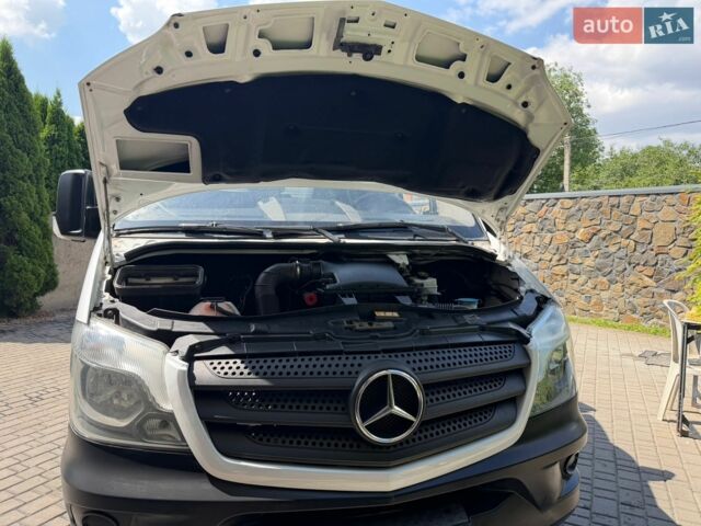 Белый Мерседес Sprinter, объемом двигателя 2.2 л и пробегом 247 тыс. км за 17000 $, фото 31 на Automoto.ua