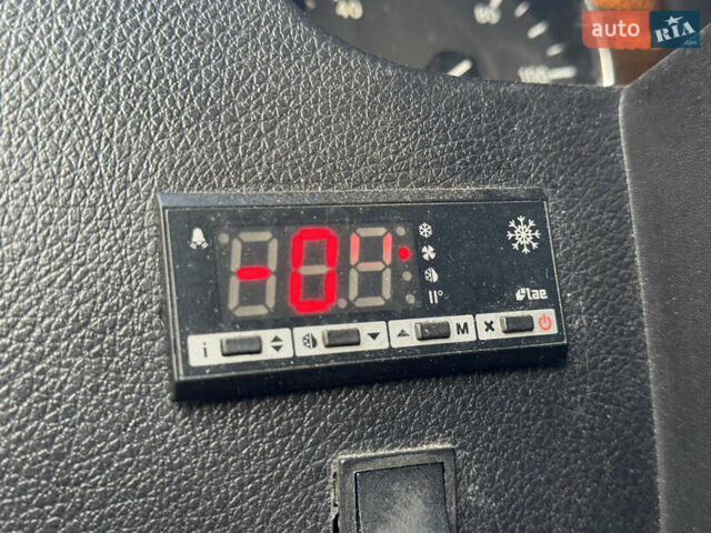 Белый Мерседес Sprinter, объемом двигателя 2.2 л и пробегом 320 тыс. км за 18500 $, фото 24 на Automoto.ua