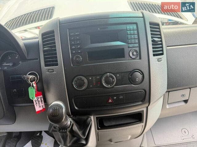 Белый Мерседес Sprinter, объемом двигателя 2.2 л и пробегом 189 тыс. км за 19900 $, фото 41 на Automoto.ua