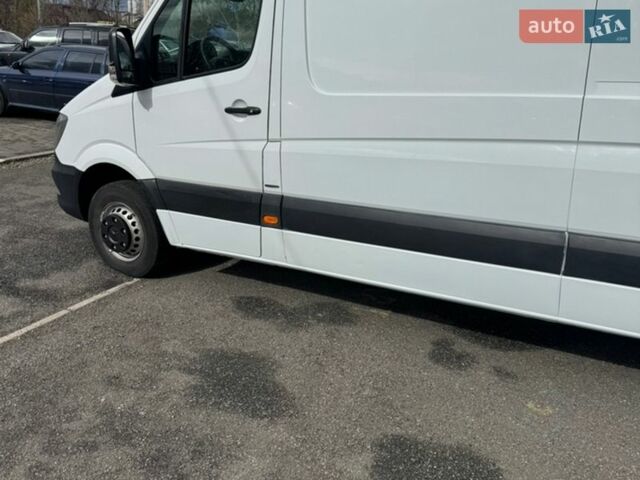 Белый Мерседес Sprinter, объемом двигателя 2.99 л и пробегом 540 тыс. км за 21500 $, фото 26 на Automoto.ua