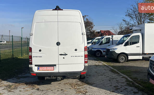 Білий Мерседес Sprinter, об'ємом двигуна 2.2 л та пробігом 307 тис. км за 20100 $, фото 6 на Automoto.ua