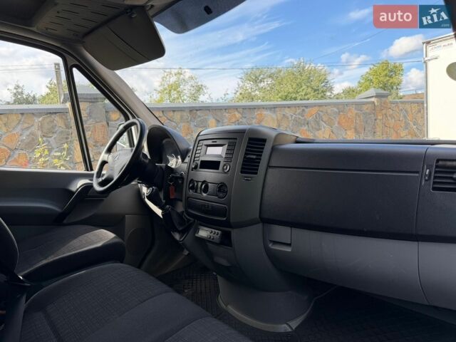 Белый Мерседес Sprinter, объемом двигателя 2.2 л и пробегом 265 тыс. км за 23000 $, фото 47 на Automoto.ua