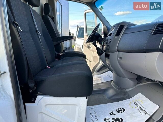 Белый Мерседес Sprinter, объемом двигателя 2.2 л и пробегом 189 тыс. км за 20900 $, фото 36 на Automoto.ua