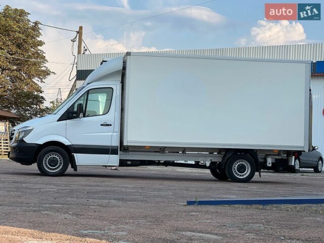 Белый Мерседес Sprinter, объемом двигателя 2.2 л и пробегом 335 тыс. км за 22750 $, фото 9 на Automoto.ua