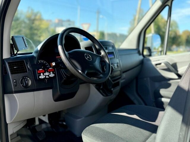 Білий Мерседес Sprinter, об'ємом двигуна 2.2 л та пробігом 360 тис. км за 20550 $, фото 36 на Automoto.ua