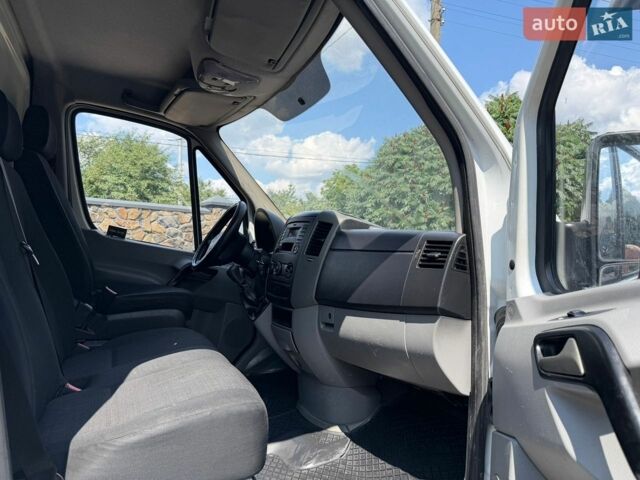 Белый Мерседес Sprinter, объемом двигателя 2.2 л и пробегом 247 тыс. км за 17000 $, фото 20 на Automoto.ua