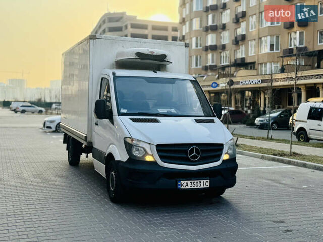 Белый Мерседес Sprinter, объемом двигателя 2.2 л и пробегом 320 тыс. км за 18500 $, фото 9 на Automoto.ua