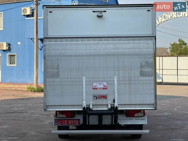 Белый Мерседес Sprinter, объемом двигателя 2.2 л и пробегом 335 тыс. км за 22750 $, фото 13 на Automoto.ua