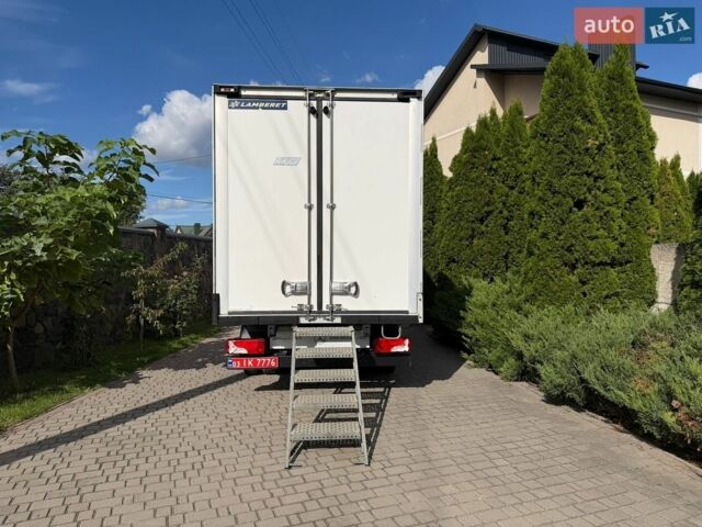 Белый Мерседес Sprinter, объемом двигателя 2.2 л и пробегом 265 тыс. км за 23000 $, фото 24 на Automoto.ua