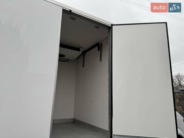 Белый Мерседес Sprinter, объемом двигателя 2.2 л и пробегом 304 тыс. км за 19300 $, фото 41 на Automoto.ua