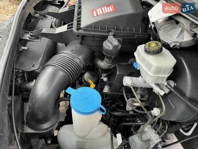 Белый Мерседес Sprinter, объемом двигателя 2.2 л и пробегом 304 тыс. км за 19300 $, фото 58 на Automoto.ua