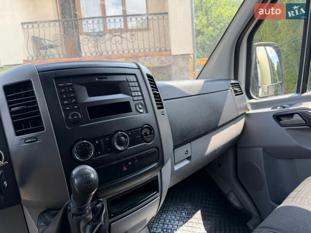 Белый Мерседес Sprinter, объемом двигателя 2.2 л и пробегом 247 тыс. км за 17000 $, фото 23 на Automoto.ua