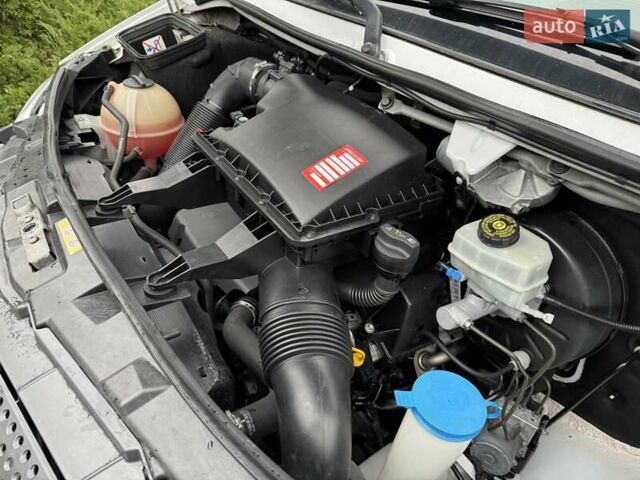 Белый Мерседес Sprinter, объемом двигателя 2.2 л и пробегом 304 тыс. км за 19300 $, фото 57 на Automoto.ua