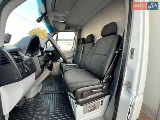 Белый Мерседес Sprinter, объемом двигателя 2.2 л и пробегом 335 тыс. км за 22750 $, фото 32 на Automoto.ua