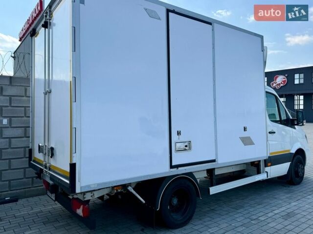 Белый Мерседес Sprinter, объемом двигателя 3 л и пробегом 270 тыс. км за 34999 $, фото 6 на Automoto.ua