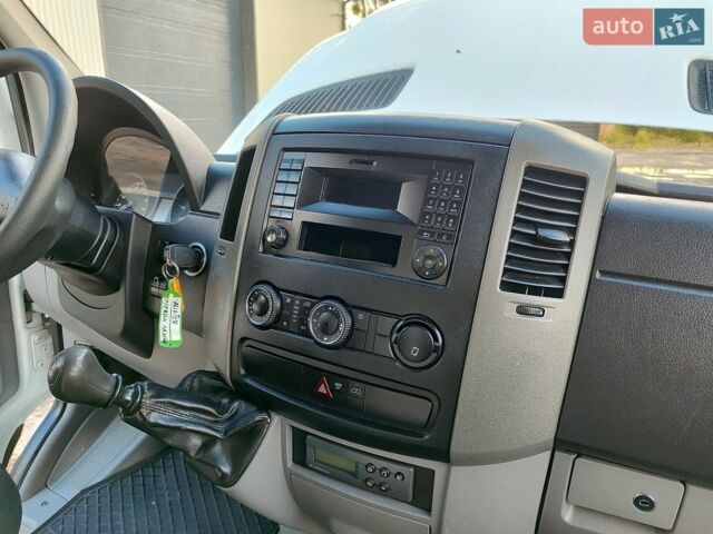Білий Мерседес Sprinter, об'ємом двигуна 2.1 л та пробігом 260 тис. км за 19900 $, фото 24 на Automoto.ua
