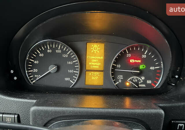 Белый Мерседес Sprinter, объемом двигателя 2.2 л и пробегом 225 тыс. км за 21500 $, фото 37 на Automoto.ua