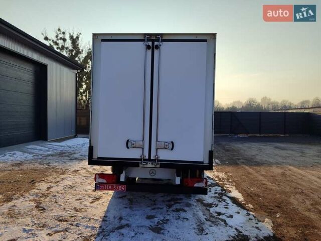 Белый Мерседес Sprinter, объемом двигателя 0 л и пробегом 380 тыс. км за 30900 $, фото 7 на Automoto.ua
