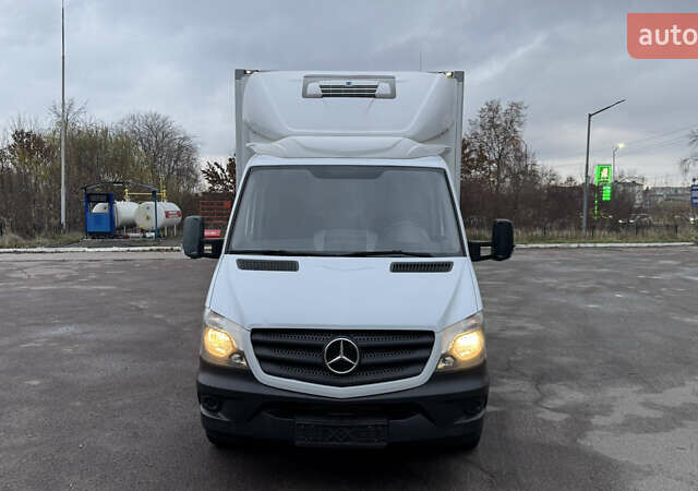 Белый Мерседес Sprinter, объемом двигателя 2.2 л и пробегом 225 тыс. км за 21500 $, фото 2 на Automoto.ua