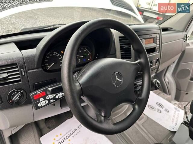 Белый Мерседес Sprinter, объемом двигателя 2.2 л и пробегом 194 тыс. км за 21800 $, фото 34 на Automoto.ua