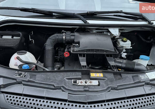 Белый Мерседес Sprinter, объемом двигателя 2.2 л и пробегом 225 тыс. км за 21500 $, фото 32 на Automoto.ua