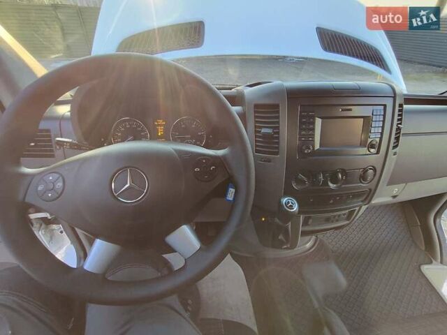 Белый Мерседес Sprinter, объемом двигателя 0 л и пробегом 380 тыс. км за 30900 $, фото 35 на Automoto.ua