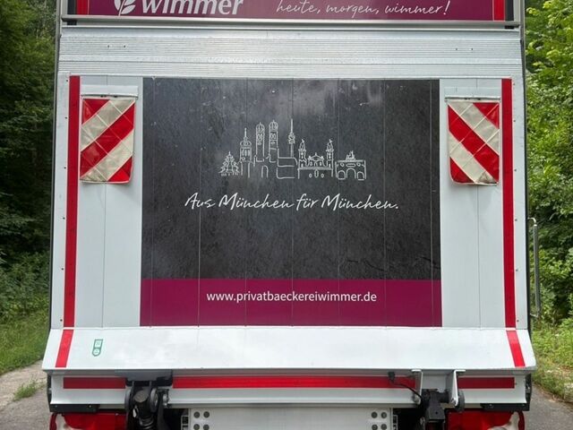 Белый Мерседес Sprinter, объемом двигателя 2.2 л и пробегом 234 тыс. км за 31400 $, фото 9 на Automoto.ua