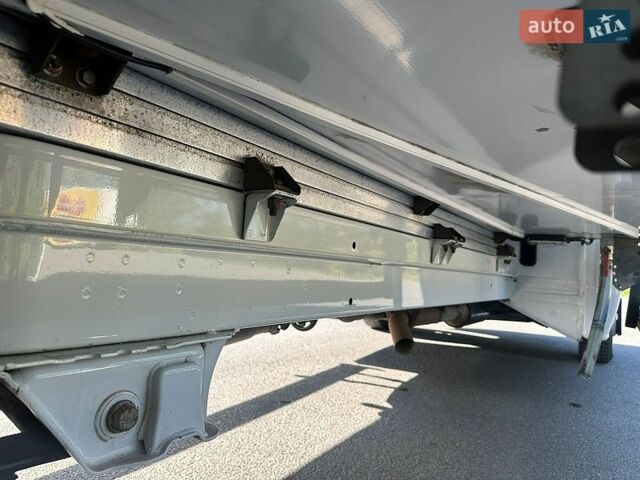 Білий Мерседес Sprinter, об'ємом двигуна 3 л та пробігом 353 тис. км за 36700 $, фото 25 на Automoto.ua