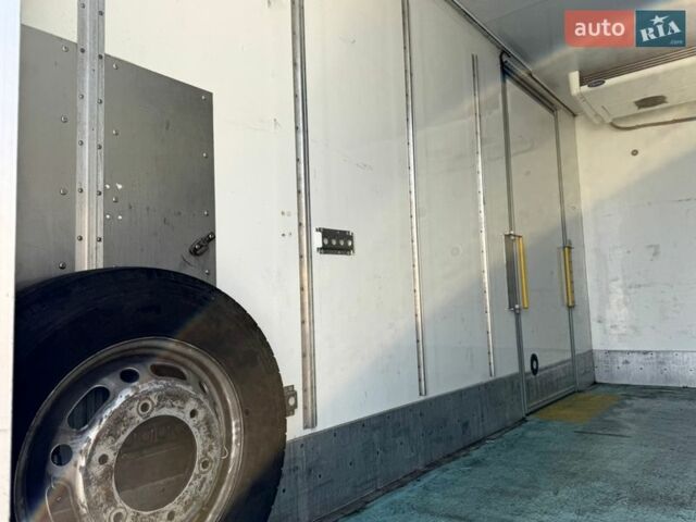 Белый Мерседес Sprinter, объемом двигателя 2.2 л и пробегом 320 тыс. км за 24950 $, фото 15 на Automoto.ua