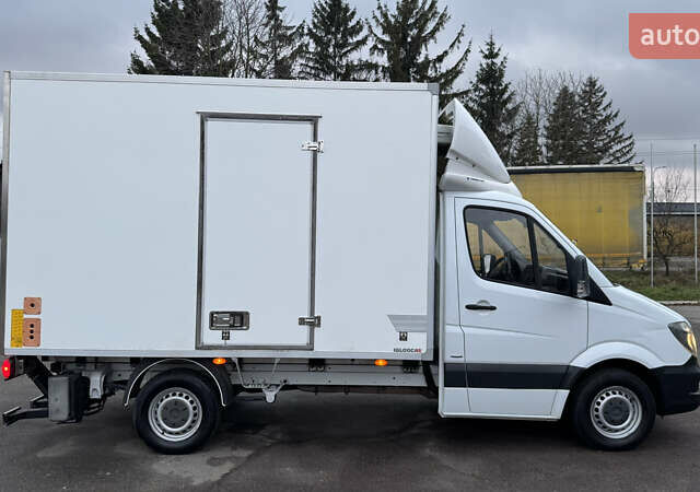 Белый Мерседес Sprinter, объемом двигателя 2.2 л и пробегом 225 тыс. км за 21500 $, фото 4 на Automoto.ua