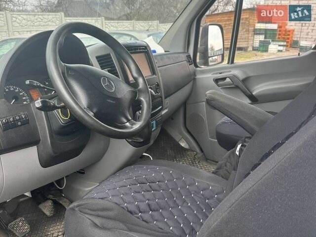 Белый Мерседес Sprinter, объемом двигателя 2.14 л и пробегом 292 тыс. км за 25000 $, фото 5 на Automoto.ua