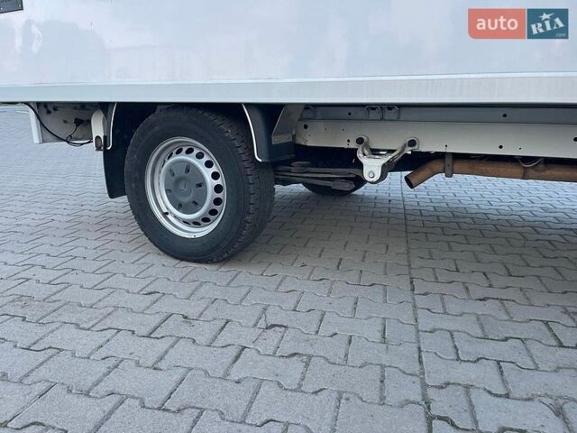 Белый Мерседес Sprinter, объемом двигателя 2.2 л и пробегом 150 тыс. км за 17900 $, фото 6 на Automoto.ua