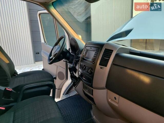 Белый Мерседес Sprinter, объемом двигателя 0 л и пробегом 380 тыс. км за 30900 $, фото 29 на Automoto.ua