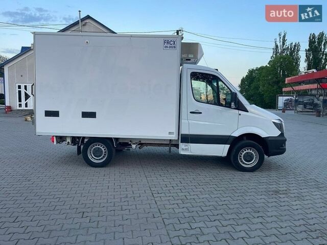 Белый Мерседес Sprinter, объемом двигателя 2.2 л и пробегом 150 тыс. км за 17900 $, фото 5 на Automoto.ua