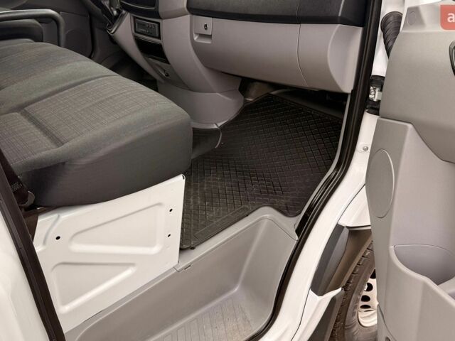 Білий Мерседес Sprinter, об'ємом двигуна 2.2 л та пробігом 263 тис. км за 24900 $, фото 37 на Automoto.ua