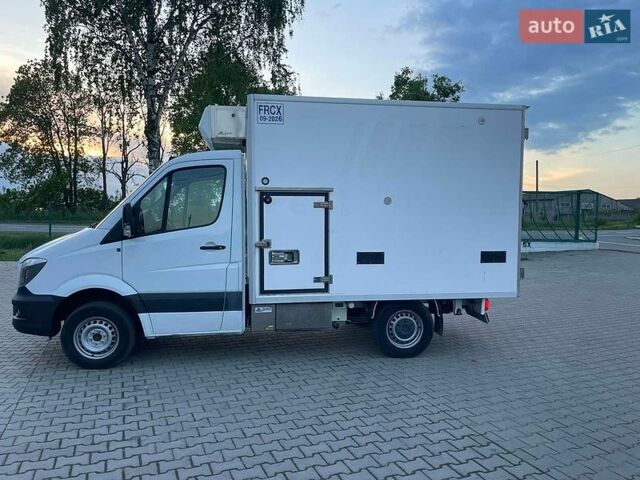 Белый Мерседес Sprinter, объемом двигателя 2.2 л и пробегом 150 тыс. км за 17900 $, фото 12 на Automoto.ua