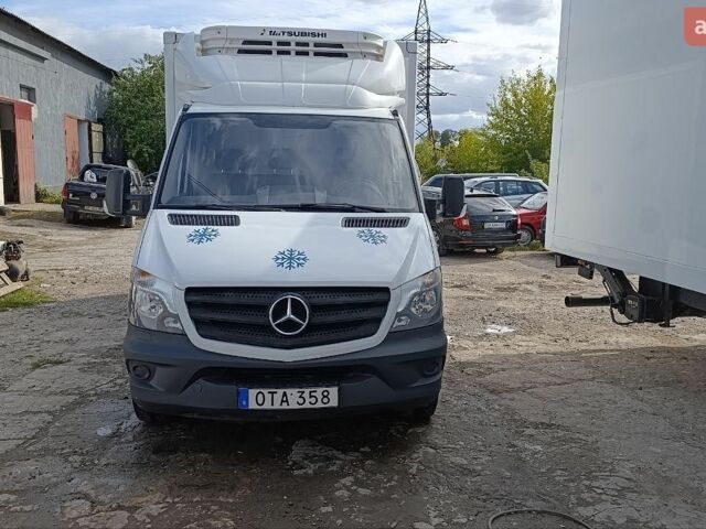 Белый Мерседес Sprinter, объемом двигателя 2.2 л и пробегом 251 тыс. км за 23750 $, фото 1 на Automoto.ua
