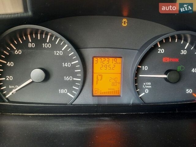 Білий Мерседес Sprinter, об'ємом двигуна 2.99 л та пробігом 372 тис. км за 29800 $, фото 8 на Automoto.ua