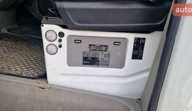 Белый Мерседес Sprinter, объемом двигателя 2.14 л и пробегом 291 тыс. км за 28500 $, фото 35 на Automoto.ua