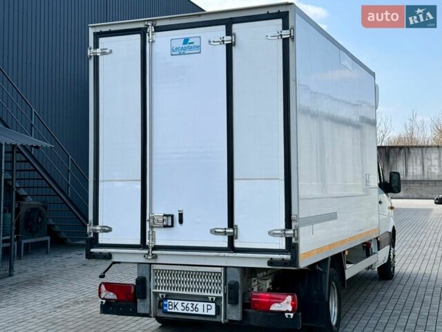 Белый Мерседес Sprinter, объемом двигателя 2.2 л и пробегом 320 тыс. км за 14950 $, фото 8 на Automoto.ua
