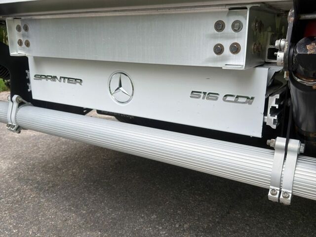 Белый Мерседес Sprinter, объемом двигателя 2.2 л и пробегом 234 тыс. км за 31400 $, фото 15 на Automoto.ua