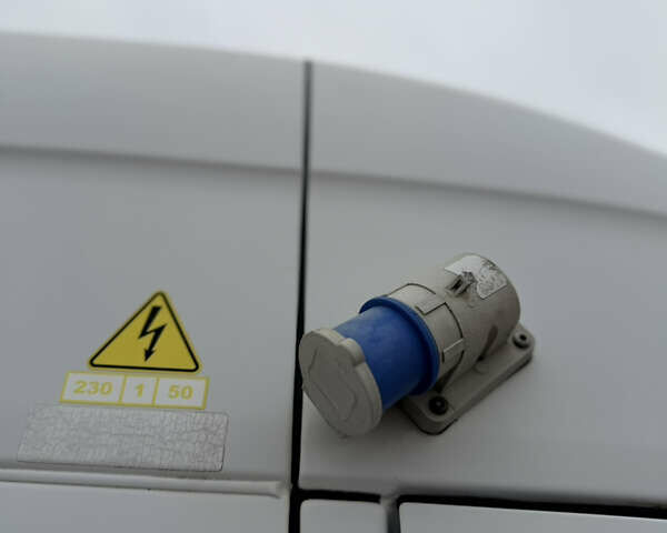 Білий Мерседес Sprinter, об'ємом двигуна 2.1 л та пробігом 369 тис. км за 19700 $, фото 10 на Automoto.ua