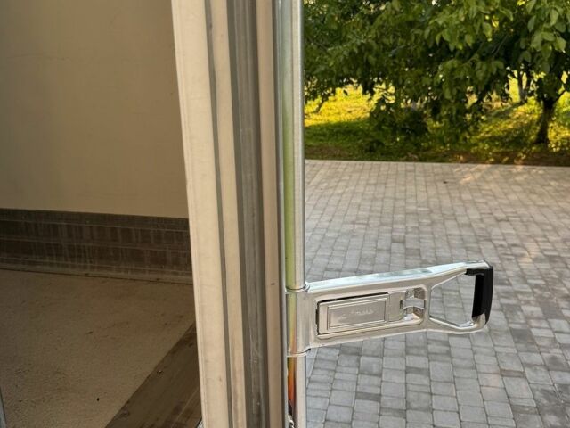 Белый Мерседес Sprinter, объемом двигателя 0 л и пробегом 320 тыс. км за 29900 $, фото 7 на Automoto.ua